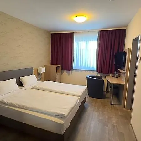 Ishi 3* Wolfsburg